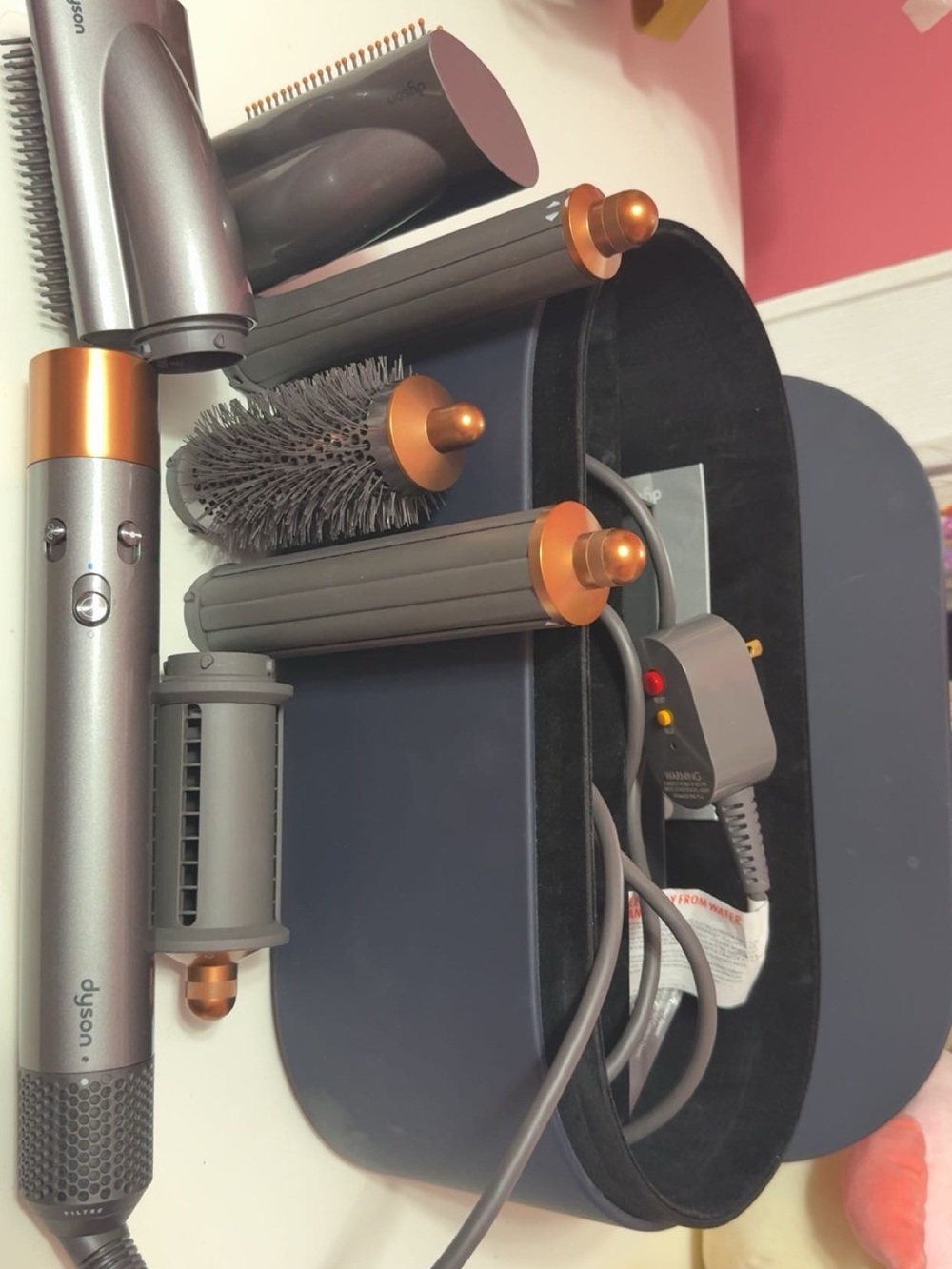 Dyson Multi-Styling - Picture 3 of 6